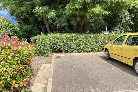 21 Archbishops Crescent, Gillingham, ME7 2WL