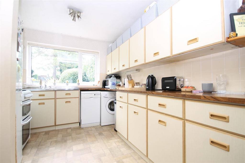 .kitchen.JPG