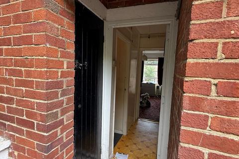 Studio for sale, Chingley Close, Bromley BR1