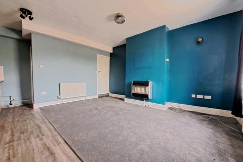 2 bedroom terraced house to rent, West Avenue, Allerton, Bradford, BD15