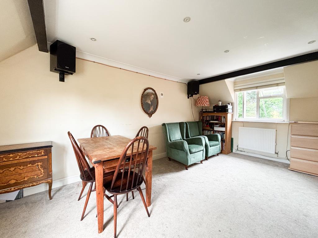 Living room/dining room