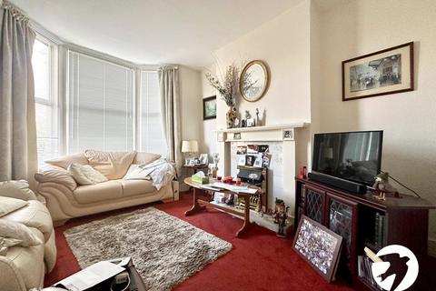 Flat B, 98 Albacore Crescent, London, SE13 7HP