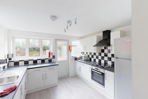5 bed 5 En Suite £115pppw excl bills 25/26 Academic Year