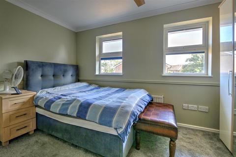 6 Aspen Close, Ely, CB7 4TL