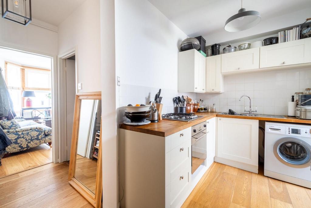 27a Brunswick Street BA1 6 PQ-17.jpg