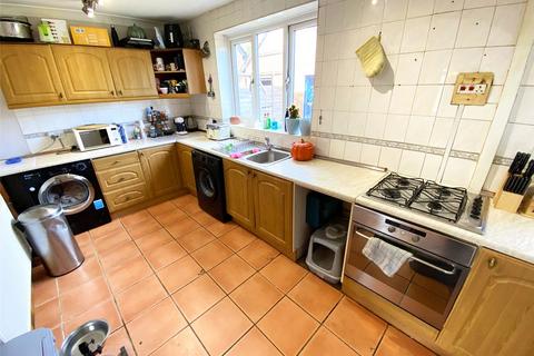 7 Avondale, Dawley Bank, Telford, TF4 2LW