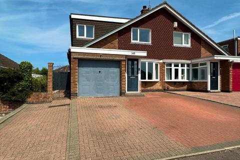 undefined, Highlands Avenue, Northampton NN3
