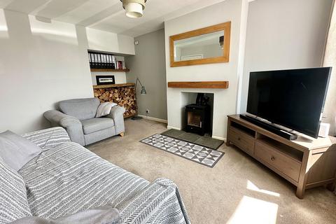 undefined, Highlands Avenue, Northampton NN3