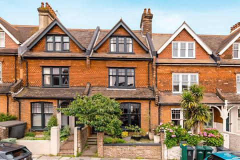 5 Caburn Road, Hove, BN3 6EF