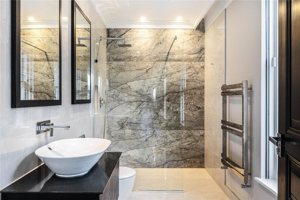 Ensuite