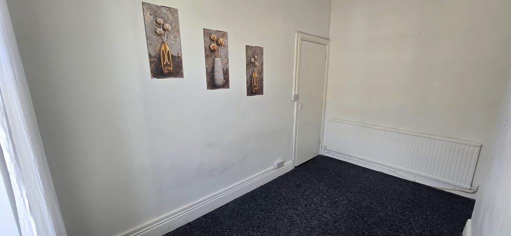 Tudor Street, Cardiff CF11 – pohled 2