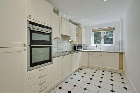 2 bedroom flat to rent, Elgin Place, Weybridge KT13