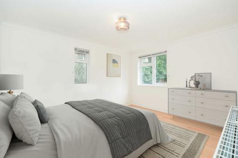 2 bedroom flat for sale, Canfield Gardens, London NW6