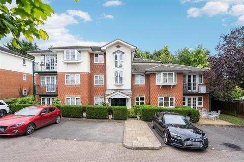 2 bedroom apartment for sale, Gloucester Court, Moorfield Road, Denham Green