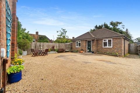 undefined, Haynt Walk, London SW20