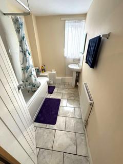 60 Meredith Street, London, E13 0EG