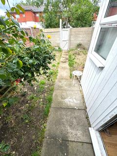 60 Meredith Street, London, E13 0EG