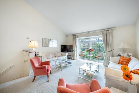 undefined, Graces Mews, Abbey Road, St John's Wood NW8
