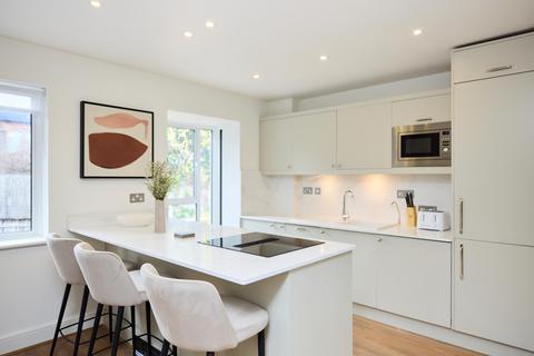2 bedroom terraced house for sale, Abbey Road, London NW8