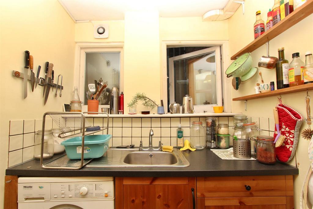 Sydner Road, N16