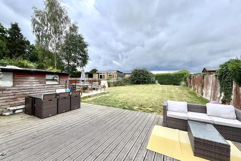 52 Devon Way, Chessington, KT9 2RJ