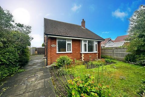 2 bedroom bungalow for sale, Dovedale Avenue, Thornton FY5
