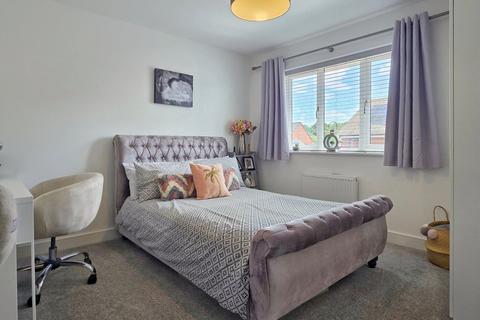 4 Clews Grove, Wootton, Bedford, MK43 9QN