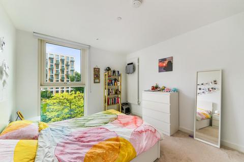 undefined, Carrick House, Royal Wharf, E16