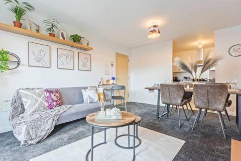 2 bedroom flat to rent, 165 Granville Street
