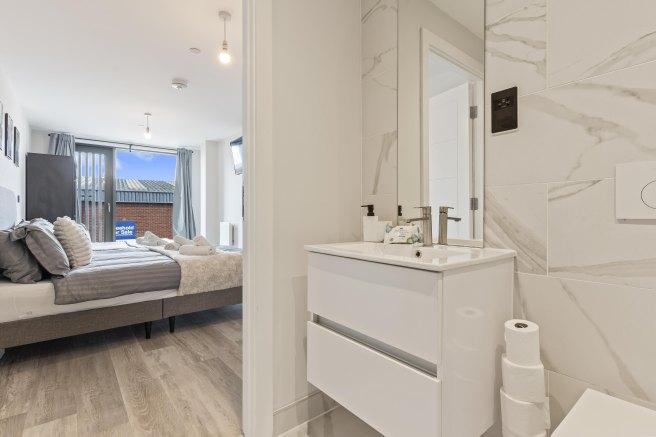 50-warwick-street-apex-loft-b12-0nh-982486