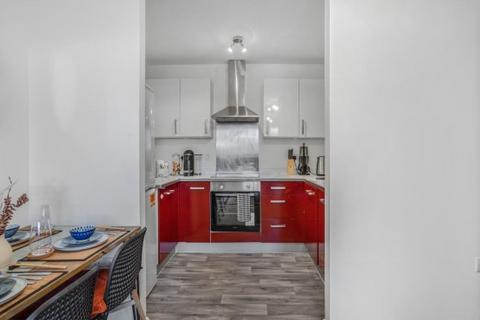 2 bedroom flat to rent, 165 Granville Street