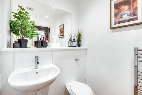 2 bedroom flat to rent, 165 Granville Street