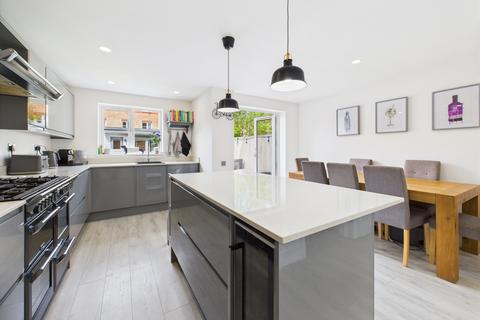 24 Princes Gate, High Wycombe, HP13 7AD