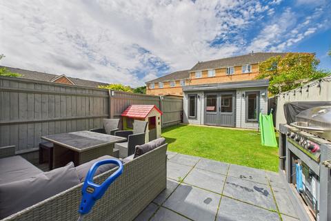 24 Princes Gate, High Wycombe, HP13 7AD