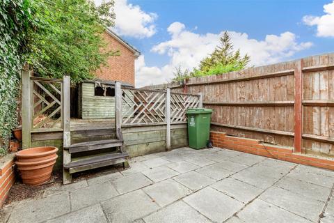 76 Sandpiper Drive, Erith, DA8 2NY