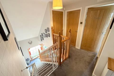 30 Glenfield, Carnock, Dunfermline, KY12 9JW