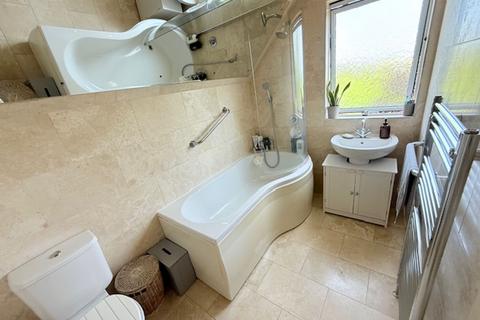 30 Glenfield, Carnock, Dunfermline, KY12 9JW