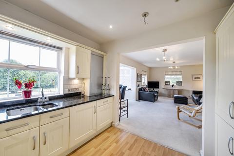 3 bedroom flat for sale, Lakeside Approach, Barkston Ash, Tadcaster, North Yorkshire, LS24
