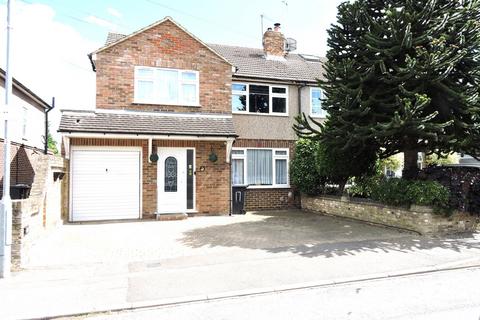 17 Gibbs Close, Cheshunt, Waltham Cross, EN8 9RX
