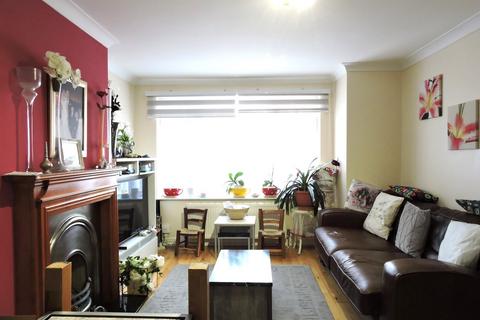 17 Gibbs Close, Cheshunt, Waltham Cross, EN8 9RX