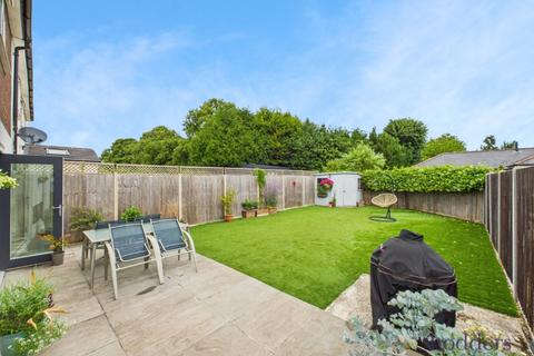 undefined, Hatch Close, Addlestone, Surrey, KT15
