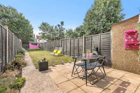 62 Edward Road, Croydon, CR0 6DY