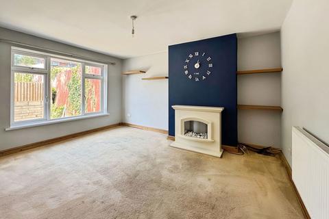 33 Brynglas, Caerphilly, CF83 2PJ