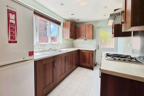 33 Brynglas, Caerphilly, CF83 2PJ