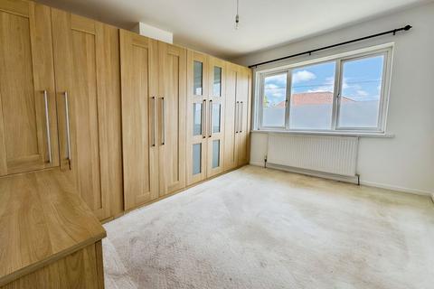33 Brynglas, Caerphilly, CF83 2PJ