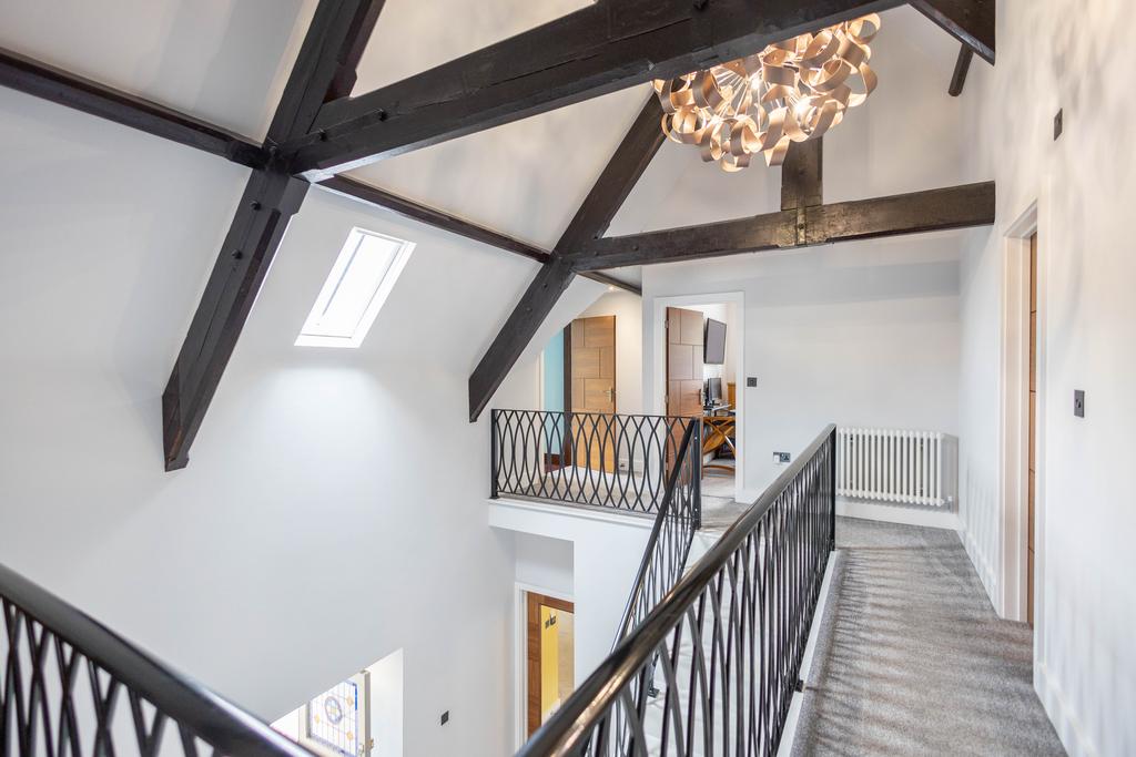Galleried landing