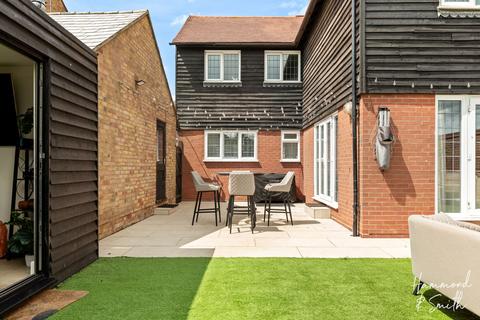 1 Beech Place, Epping, CM16 5EJ
