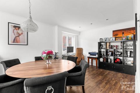 1 Beech Place, Epping, CM16 5EJ