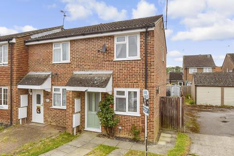 2 bedroom end of terrace house for sale, Hazelhurst Crescent, Horsham RH12