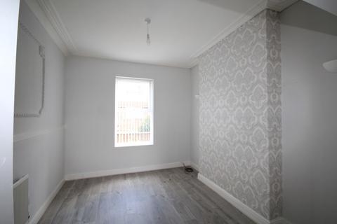 3 bedroom end of terrace house for sale, Stanley Street, Grimsby, Lincolnshire. DN32 7RF